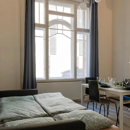 Aparthotel Bartok 3*