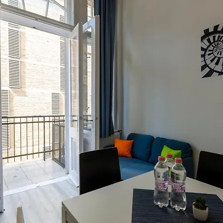 Aparthotel Bartok 3*