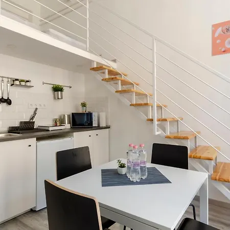 アパートホテル Bartok