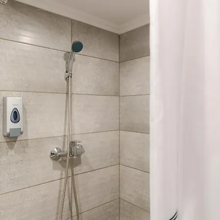 Bartok Apartmanhotel *