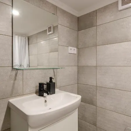 Bartok Apartmanhotel *