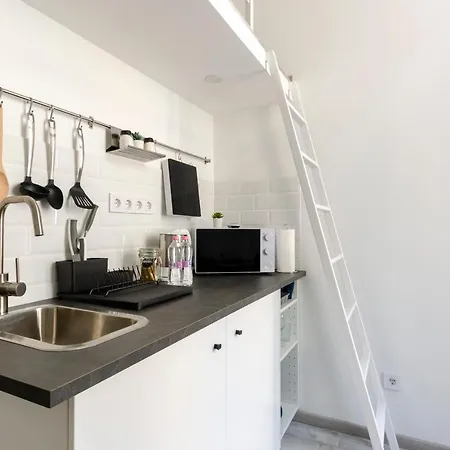 Bartok Apartmanhotel *